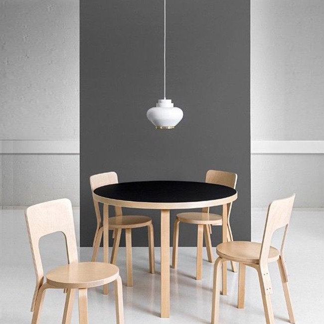 Artek stoel 66 Chair door Alvar Aalto