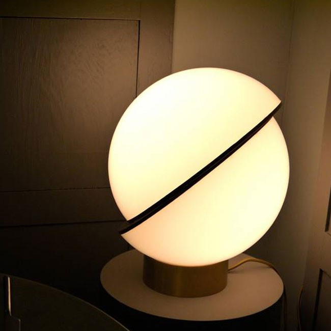 Lee Broom tafellamp Mini Crescent Table Lamp door Lee Broom