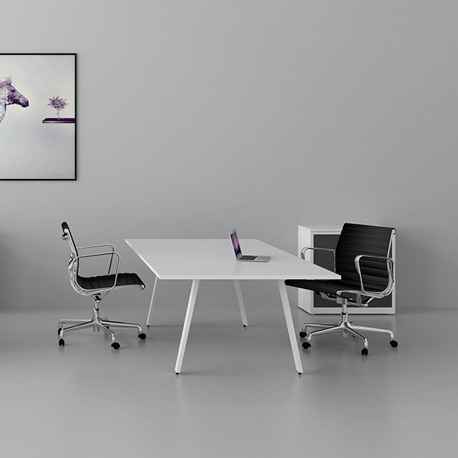 Raio bureau Endow X in hoogte verstelbaar (wit onderstel) door Raio Design Studio