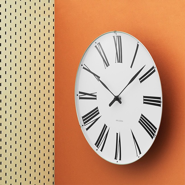 Rosendahl wandklok Roman Wall Clock door Arne Jacobsen
