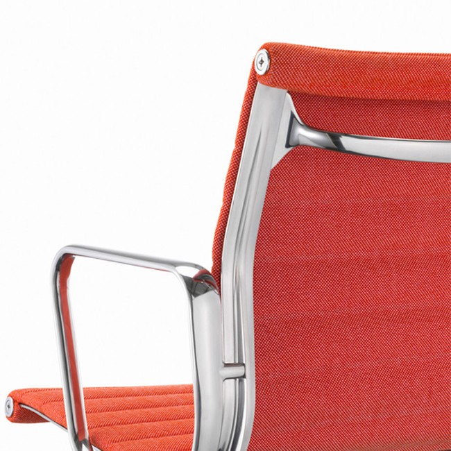 Vitra bureaustoel Aluminium Chair EA 117 stof door Charles & Ray Eames