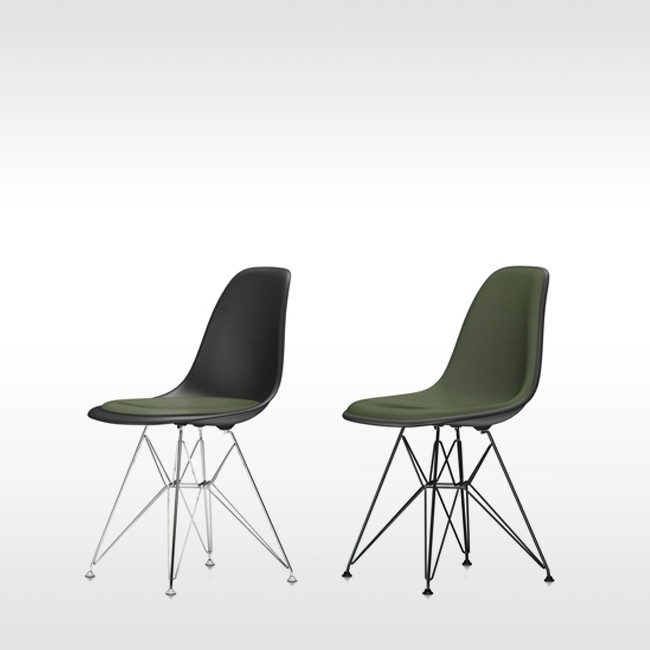 Vitra stoel Eames Plastic Chair DSR Zwart bekleed door Charles & Ray Eames