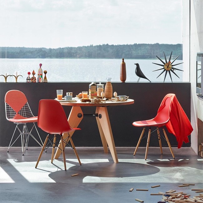 Vitra stoel Wire Chair DKR-2 door Charles & Ray Eames