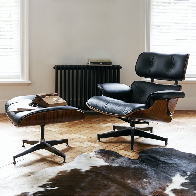 Vitra voetenbank Eames Lounge Chair Ottoman Santos Palisander (zwart onderstel) door Charles & Ray Eames